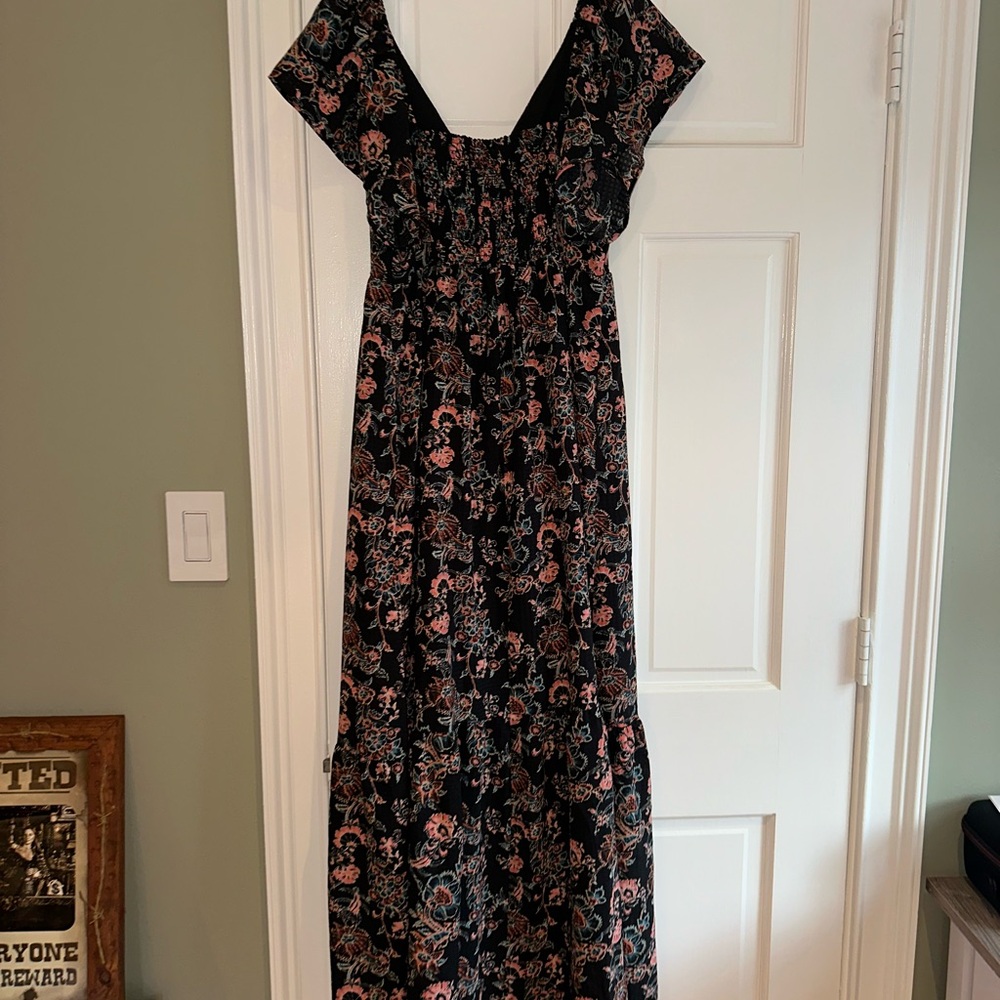 Universal Thread Black and Pink Floral Maxi Dress - Picture 3 of 3